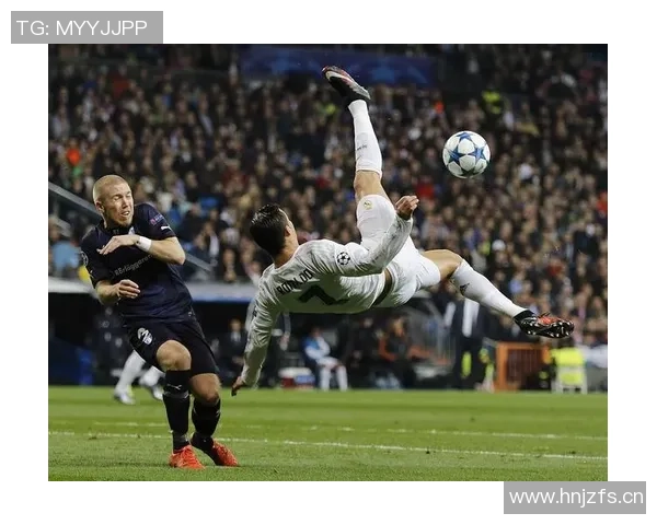 C罗41球收官，15年来首次全年无帽子戏法：绿茵传奇的不老神话与新篇章