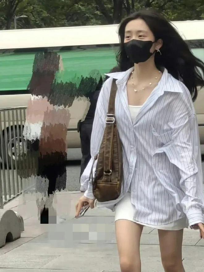 必一运动同样是富养女儿李湘和黄磊女儿的包品居然是英美式教育之争？(图9)