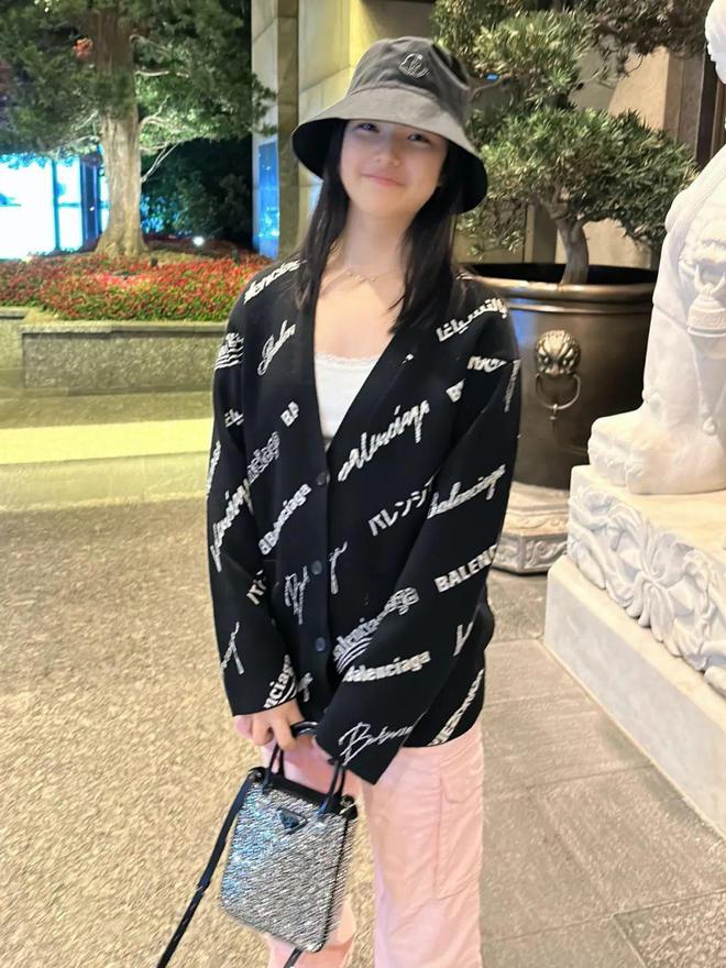 必一运动同样是富养女儿李湘和黄磊女儿的包品居然是英美式教育之争？(图34)